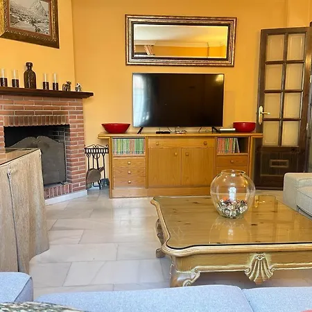Casa Plaza Sierra *